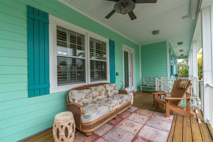 More of the wrap aroound porch!