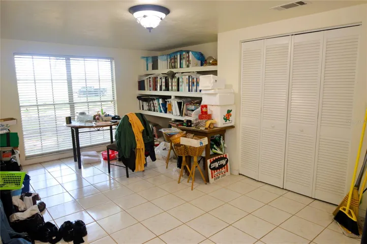 Bonus room/4th bedroom