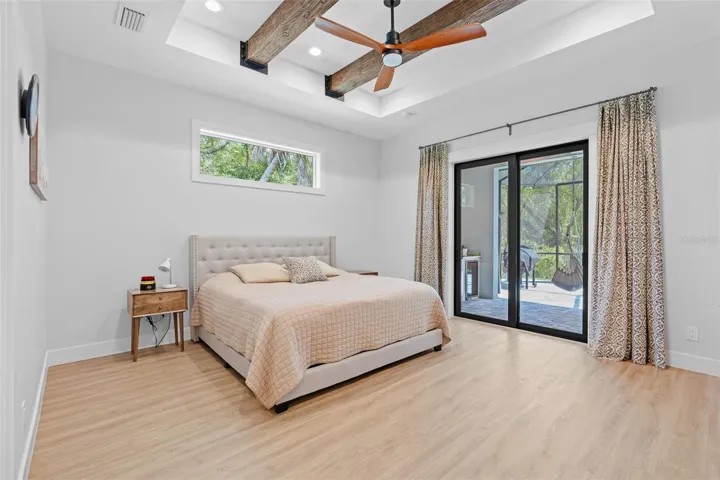 master bedroom 15.6 x 14.6