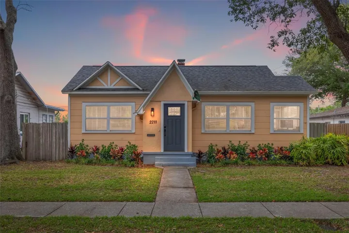 Historic Kenwood Bungalow!