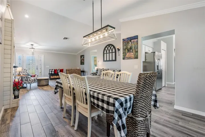 Dining area adjoins kitchen