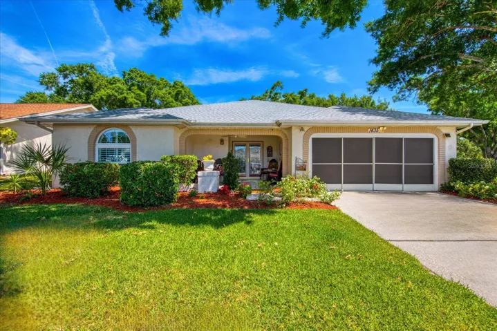 Welcome! New roof & windows & doors are updated~