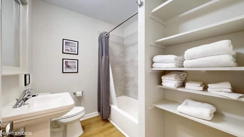 19806 Guest Bath