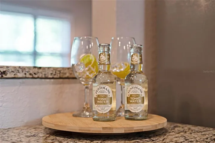 Granite Counters & Breakfast Bar makes entertaining & family gathering extra special