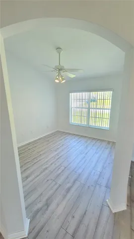 BONUS ROOM/OFFICE/PLAY ROOM