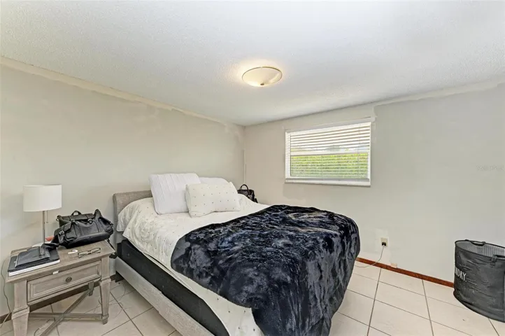 A side bedroom 1
