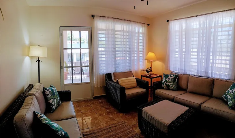 UPPER LEVEL 2B/1.5B LIVING AREA VIEW