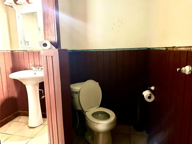 1170