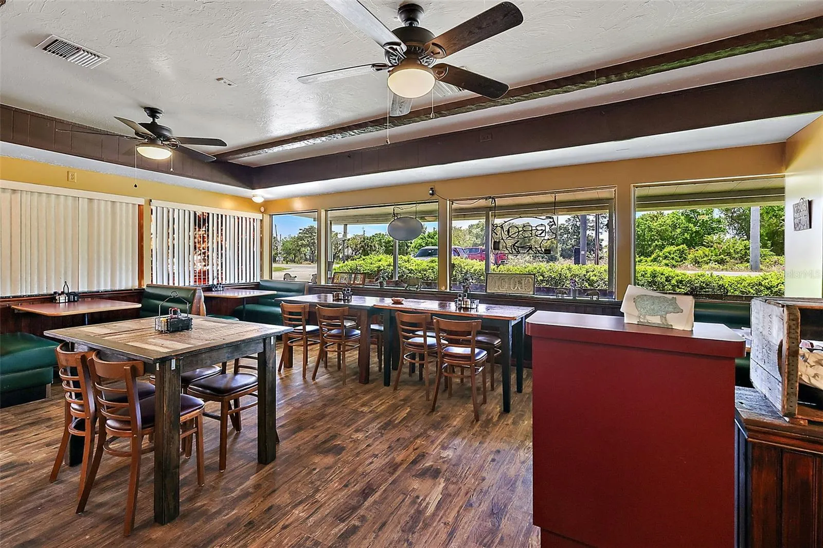 Front dining area
