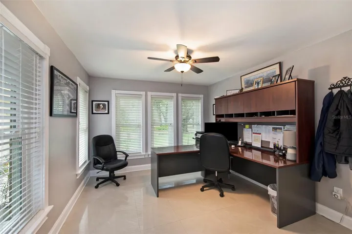 Bedroom/Office
