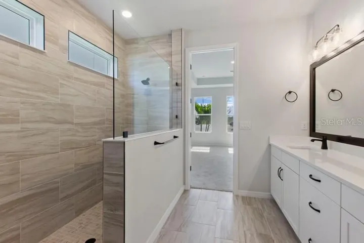 Owner's Bath