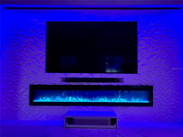 Electric Fireplace with Changing Colors