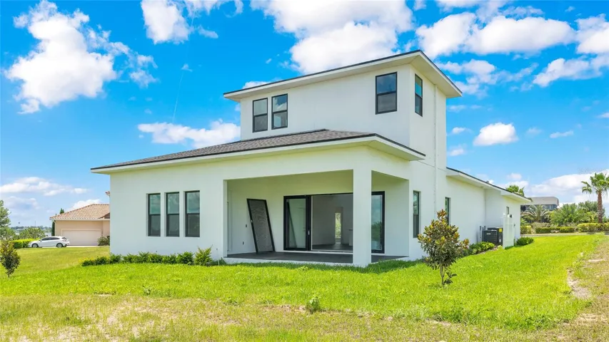 Exterior/Backyard