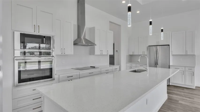 Kitchen with quartz oversized island