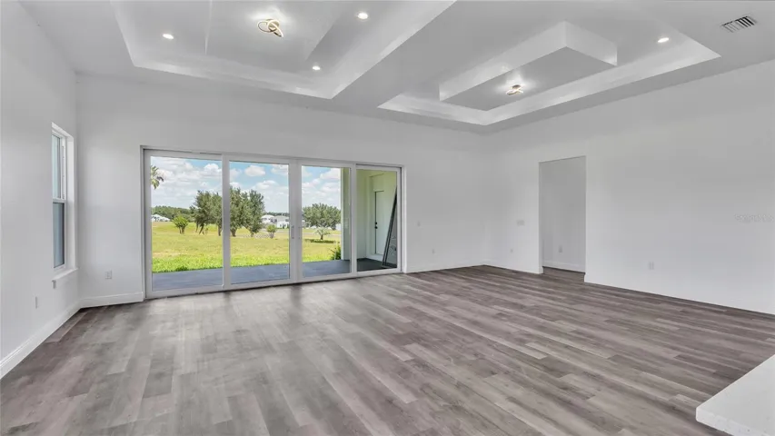 Kitchen/Living Room/Open Concept