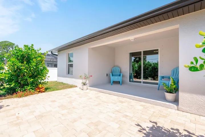 LANAI + 18' x 12' PAVER PATIO