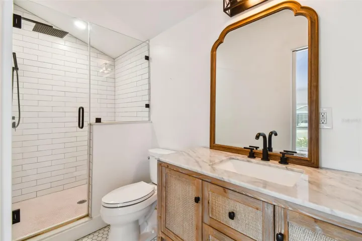 primary en-suite bathroom