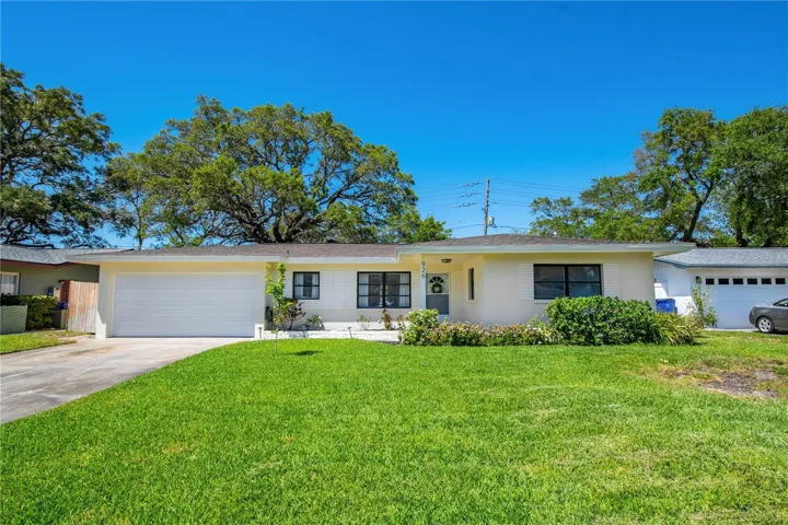 Welcome Home to 926 Lexington Drive