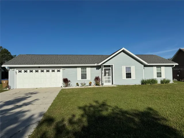 Beautiful Single Story 3/2 with oversized Yard!