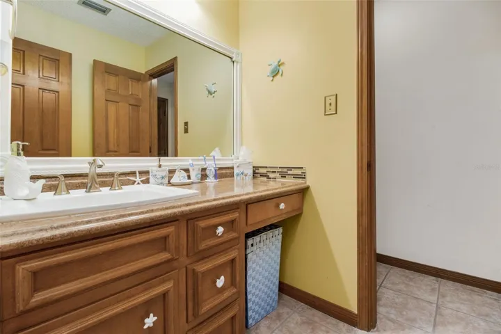 Third ensuite bathroom