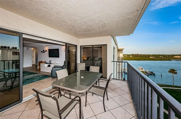 Wonderful Water Views off the Balcony!
