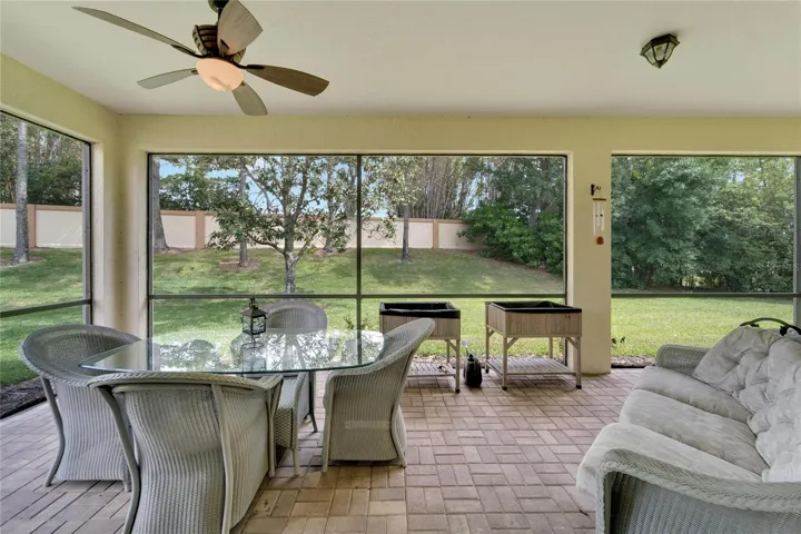 Oversized Lanai