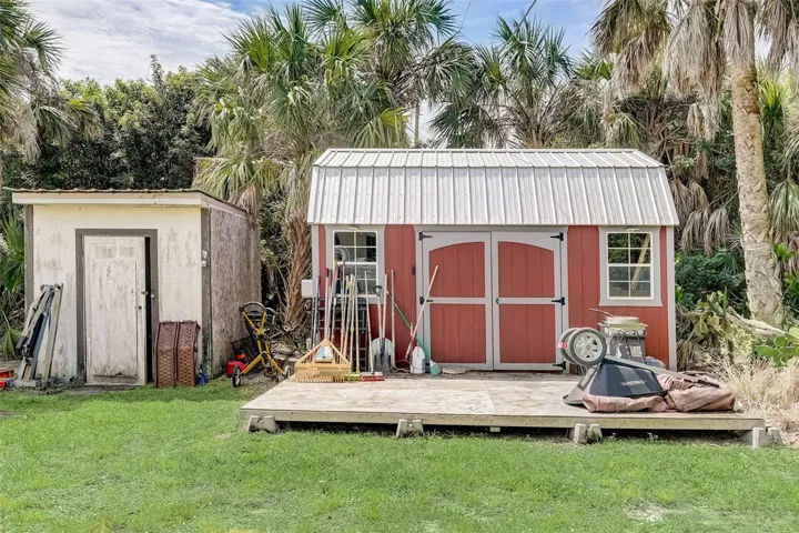 BACK YARD SHED