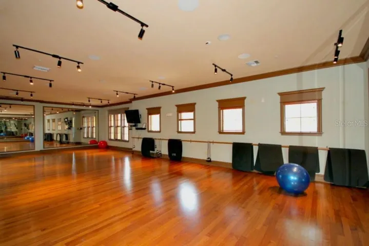 FLEX EXERCISE ROOM