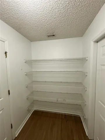 Pantry/Laundry room
