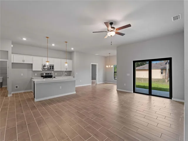 LivingRoom/Kitchen