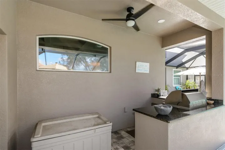 outside kitchen