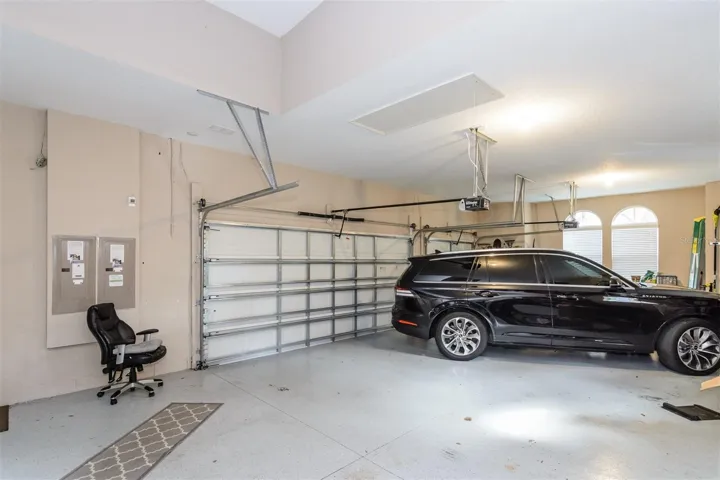 3 car garage