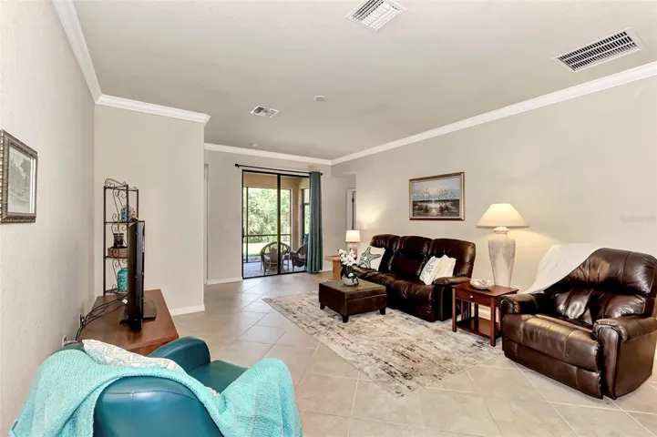 Great Room with Crown Molding