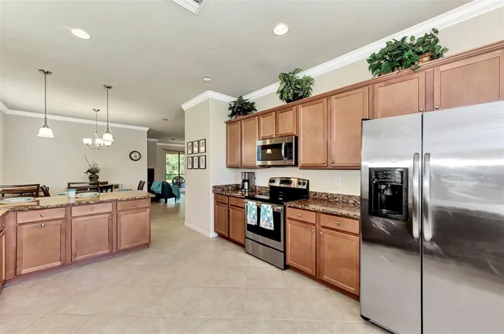 Room for Everyone to Cook in this Kitchen!