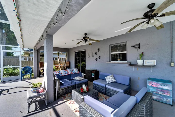 Covered & Screened Lanai