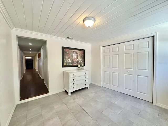 Front bonus room