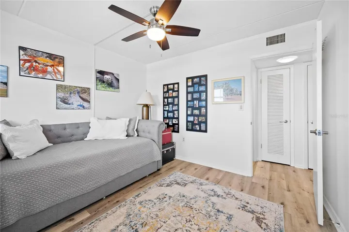 Second bedroom