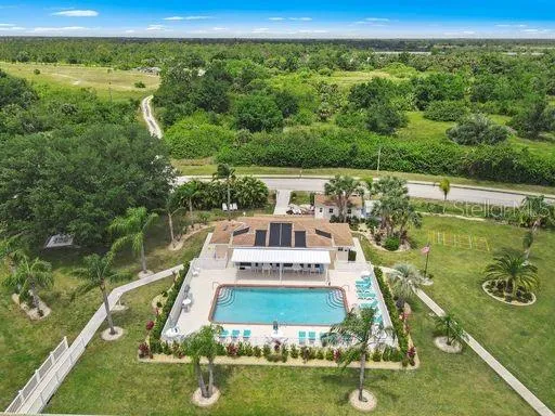 Refreshing Community Pool with Clubhouse for get togethers