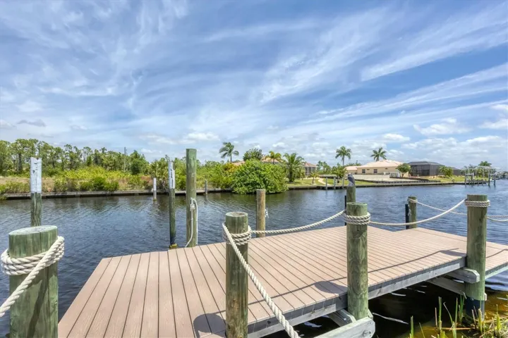 TREX DOCK