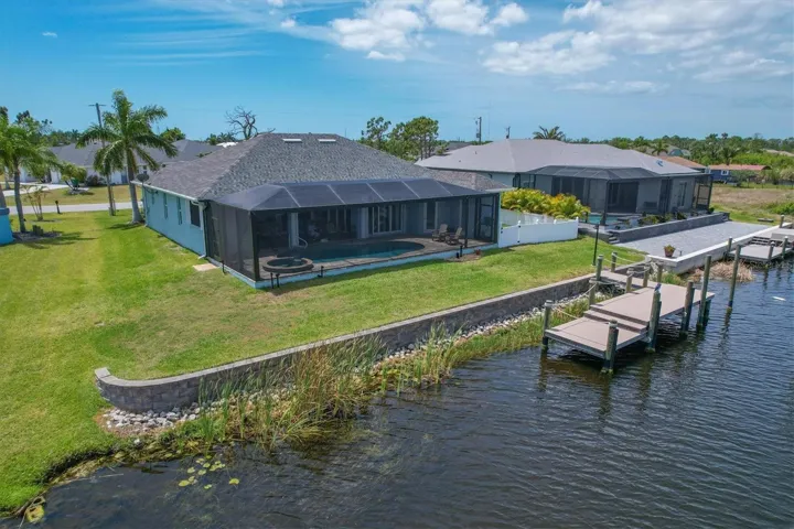 TREX DOCK/RETAINING WALL