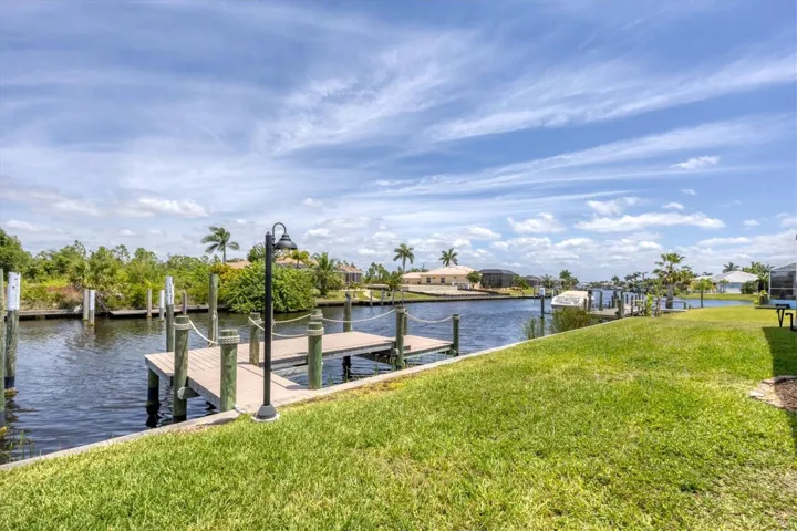 TREX DOCK