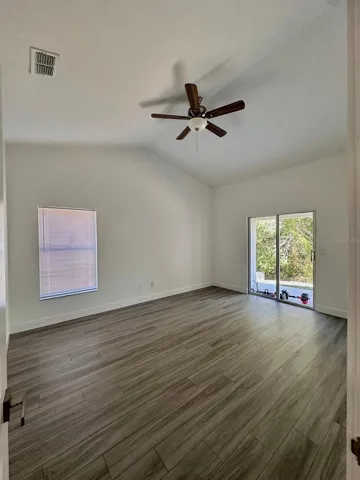 Principal bedroom
