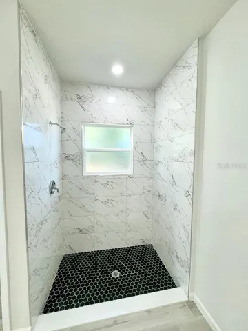 MODEL HOME