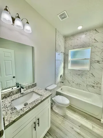 MODEL HOME
