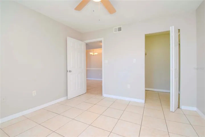 2nd Bedroom w/ Walk-In Closet