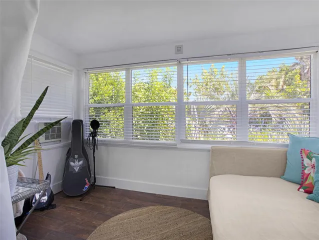 1st floor Florida room