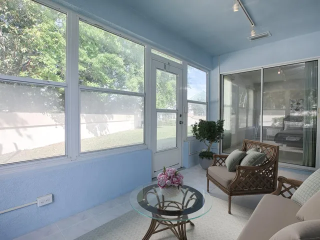 Enclosed Lanai Virtual     Under Heat and Air
