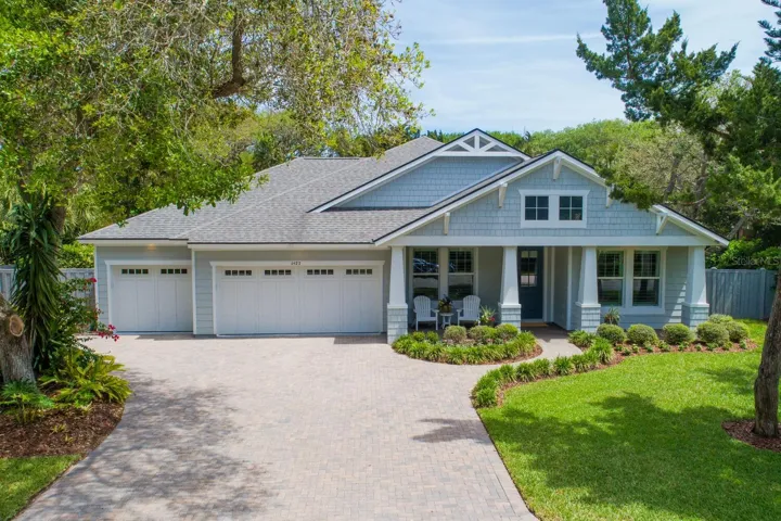 Ranch home on double lot