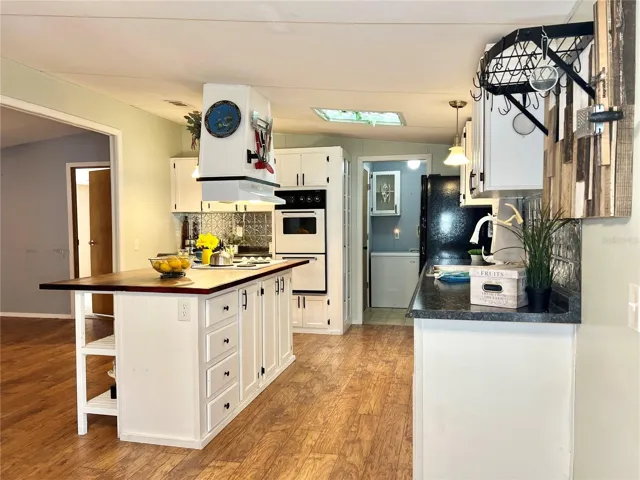 Kitchen - Island