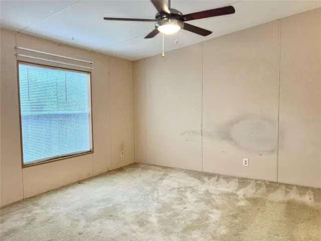 Primary Bedroom - 13 x 13